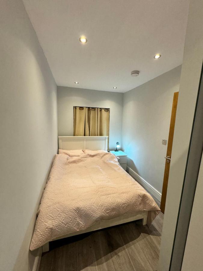 1 Bed With Kitchenette And Bathroom Оксфорд Екстериор снимка