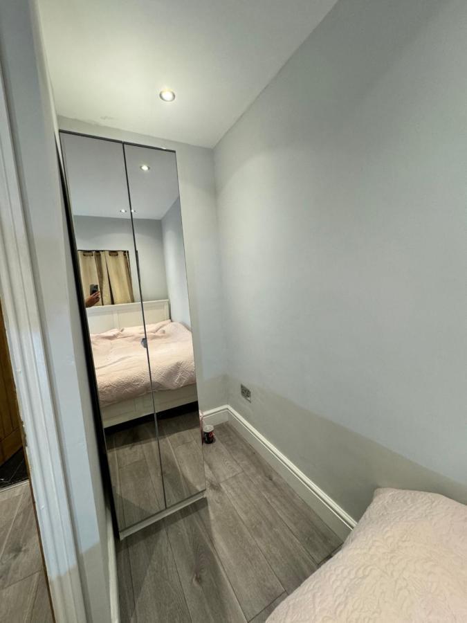 1 Bed With Kitchenette And Bathroom Оксфорд Екстериор снимка
