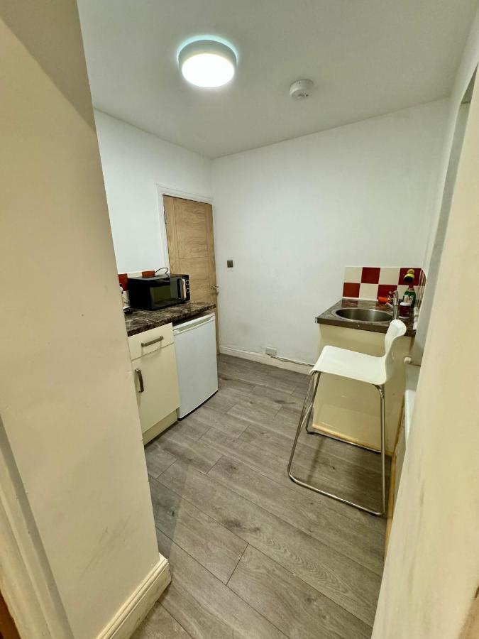 1 Bed With Kitchenette And Bathroom Оксфорд Екстериор снимка