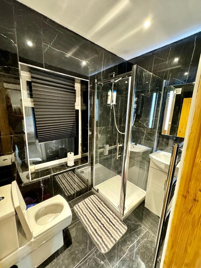 1 Bed With Kitchenette And Bathroom Оксфорд Екстериор снимка