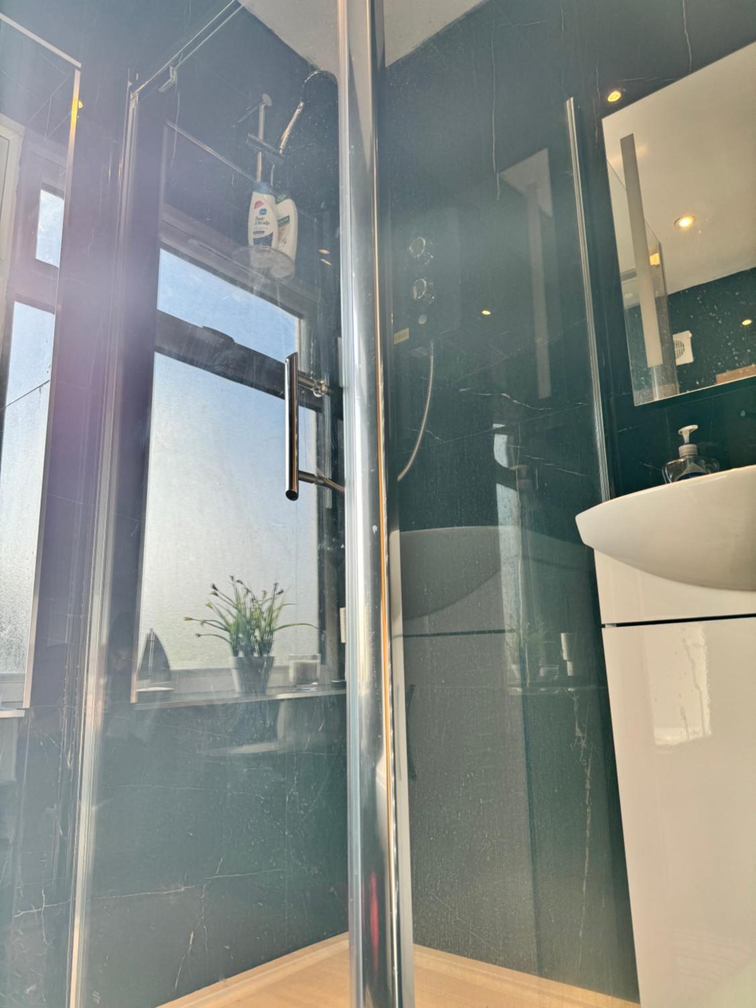 1 Bed With Kitchenette And Bathroom Оксфорд Екстериор снимка
